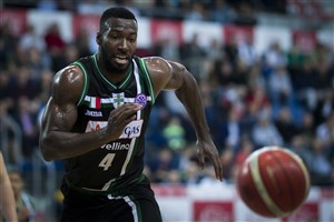 4 Patric Young (AVELL)