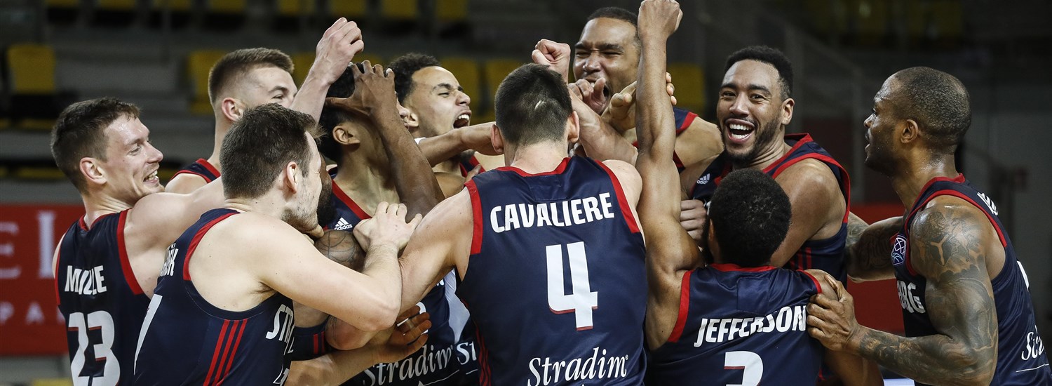 strasbourg's team celebrate their victory